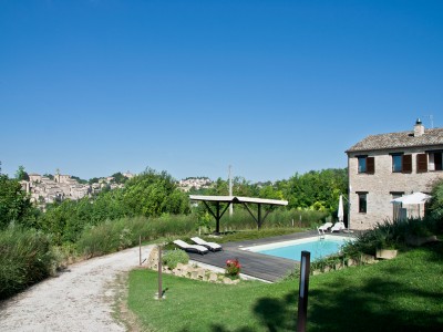 LUXURY COUNTRY HOUSE  WITH POOL FOR SALE IN LE MARCHE Restored farmhouse in Italy in Le Marche_1